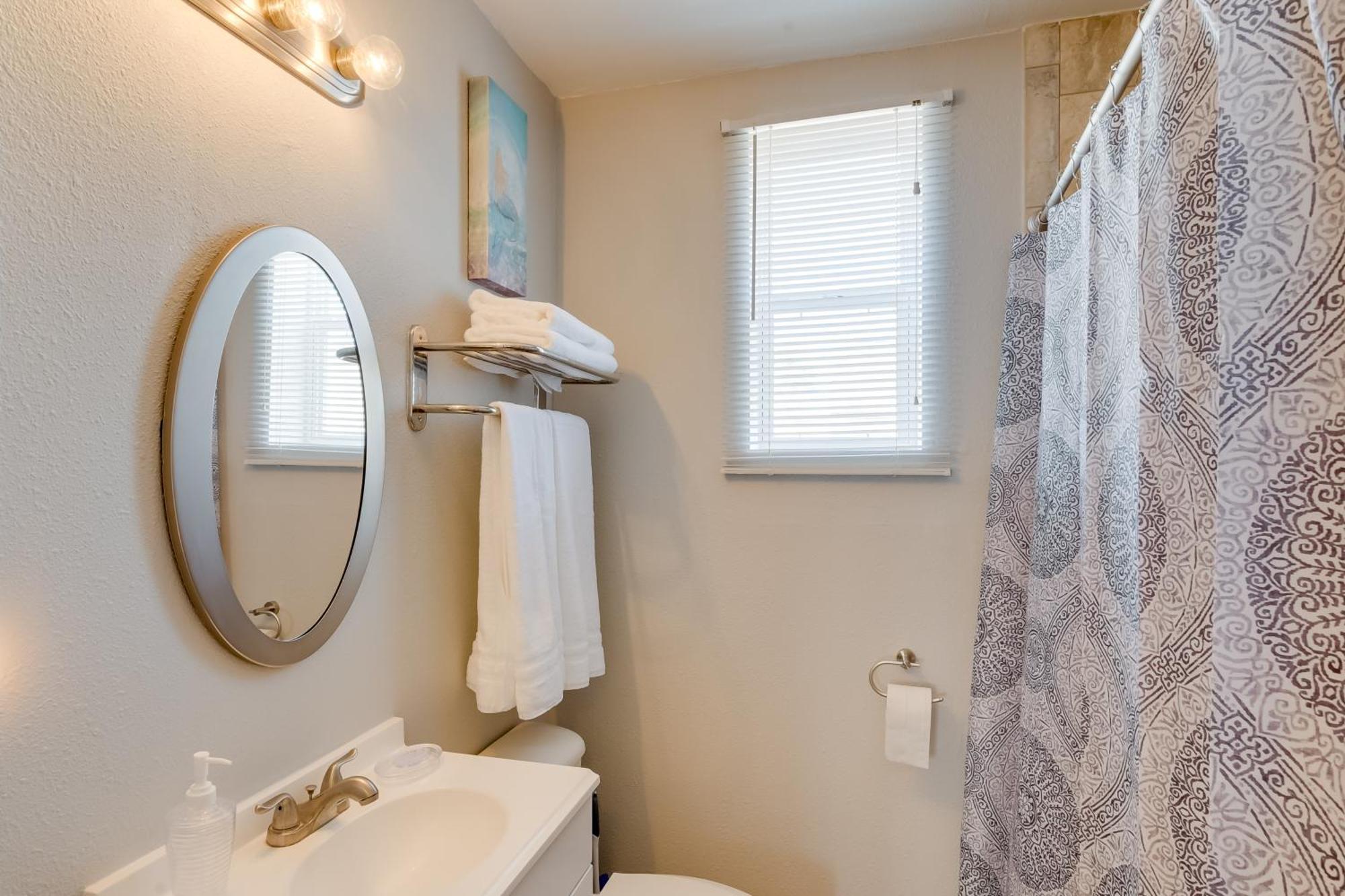 Beautiful Galveston Apt With Deck Less Than 3 Mi To Dtwn! Экстерьер фото